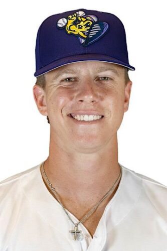 Threshers outlast Mussels, 3-2